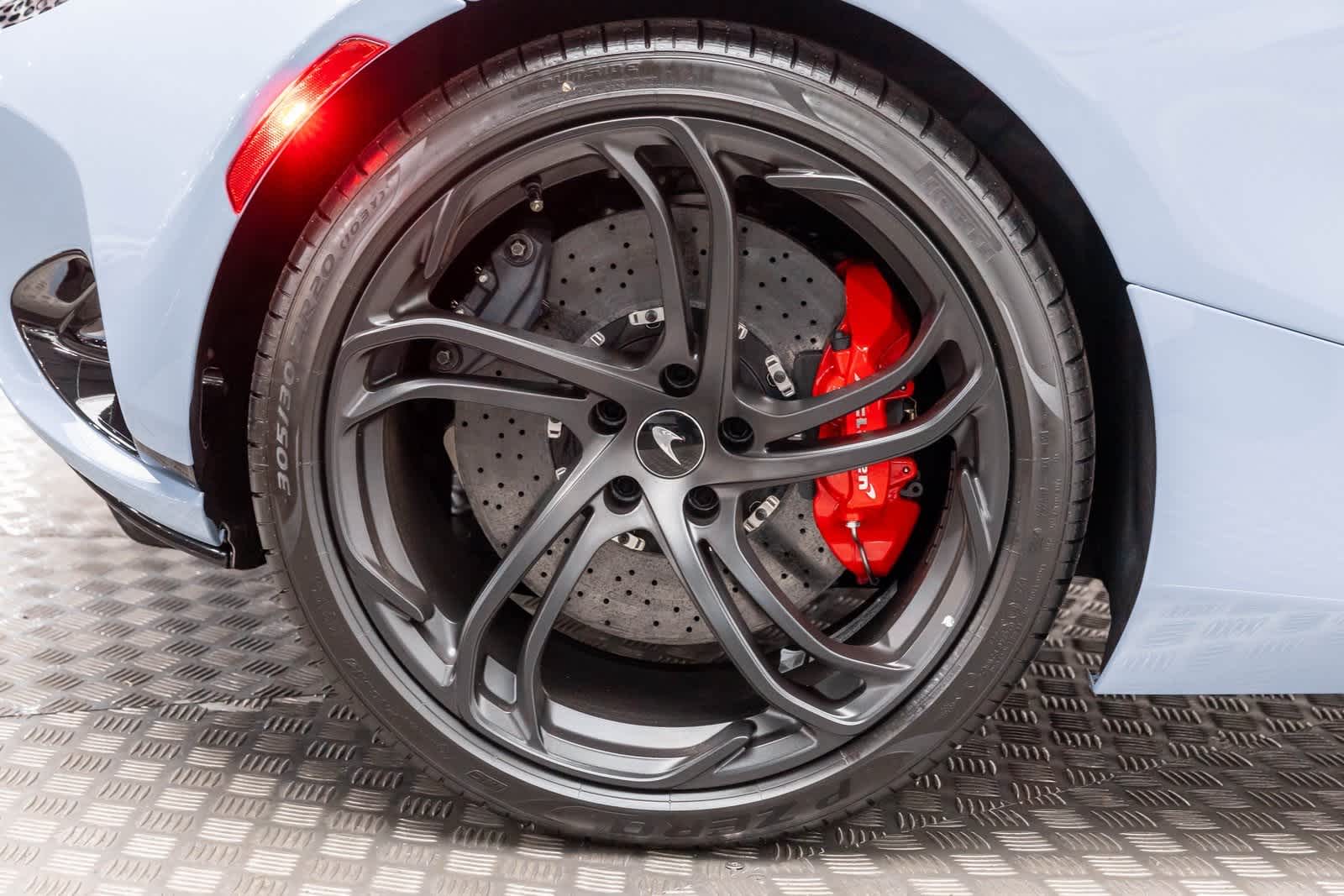 2026 McLaren 750S Base