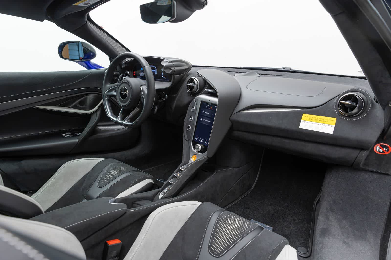 2027 McLaren 750S Base