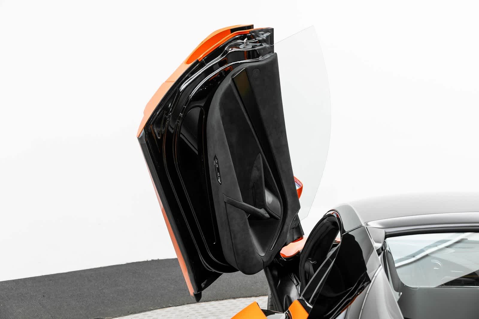 2025 McLaren 750S Spider