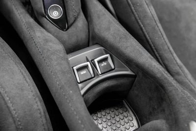 2025 McLaren 750S Spider