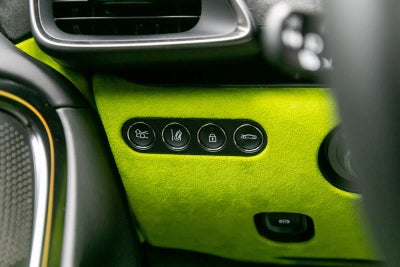 2026 McLaren Artura Base