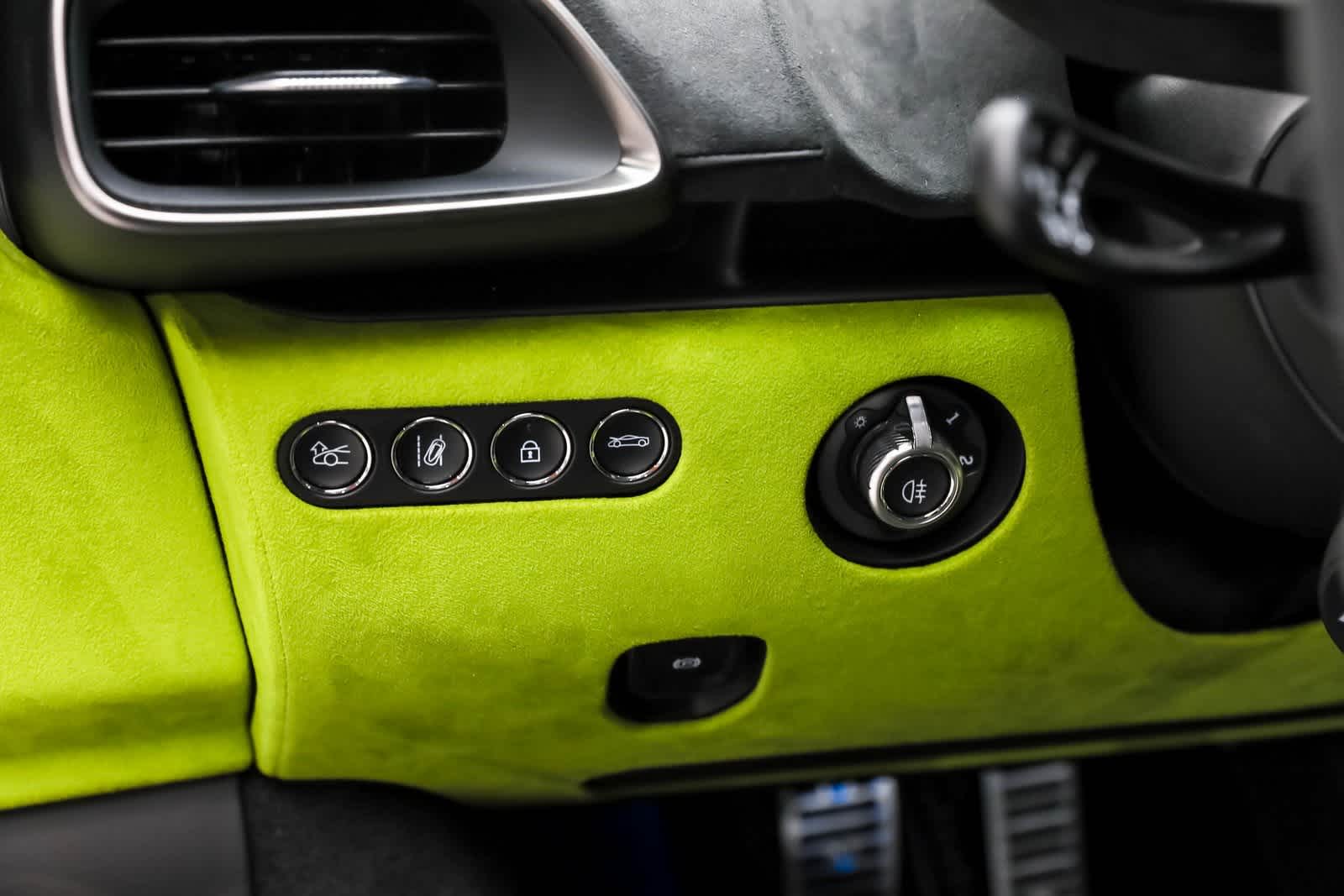 2026 McLaren Artura Base