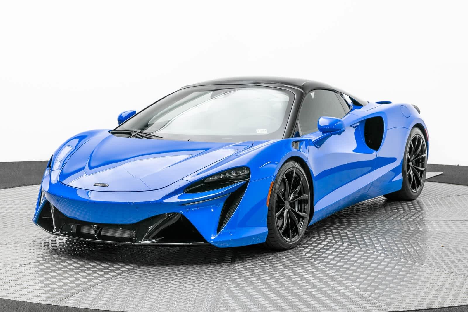 2025 McLaren Artura Spider