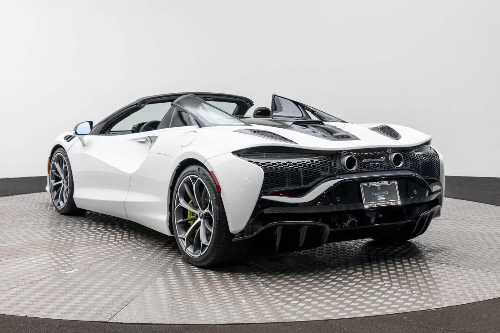 2026 McLaren Artura Spider