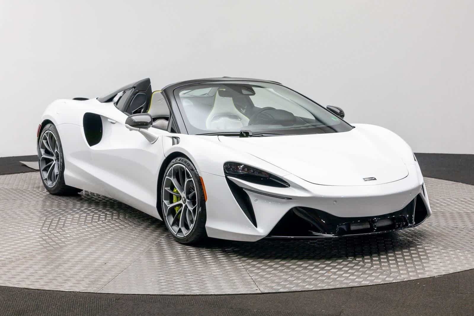 2026 McLaren Artura Spider