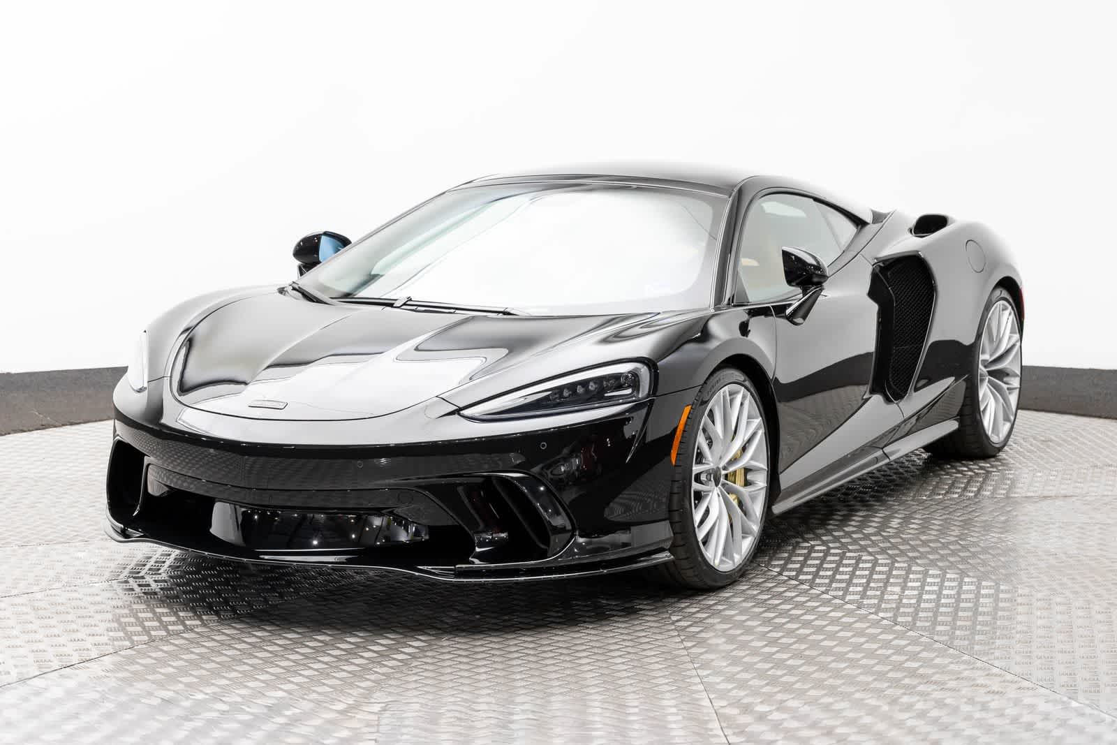 2026 McLaren GTS Base