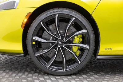 2027 McLaren GTS Base