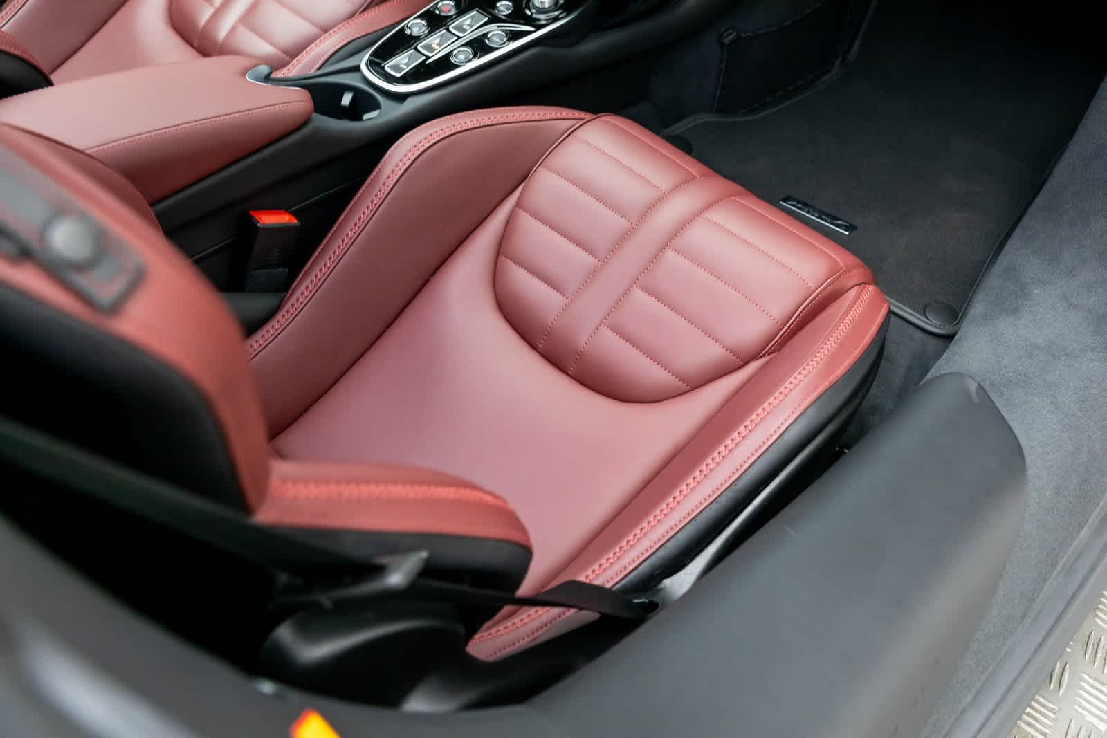 2025 McLaren GTS Base