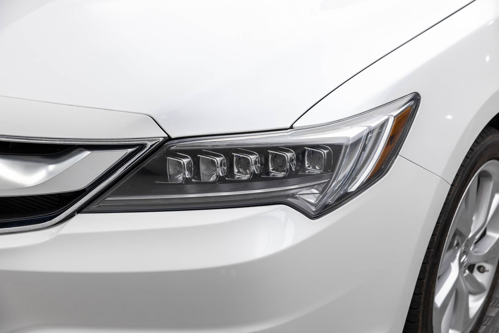 2018 Acura ILX w/Premium Pkg