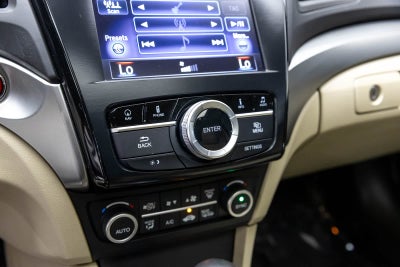 2018 Acura ILX w/Premium Pkg