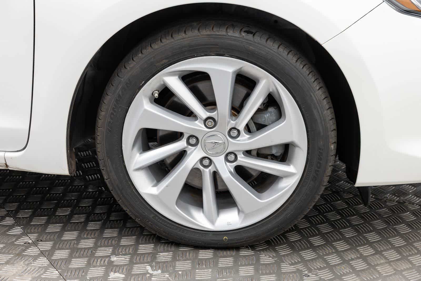 2018 Acura ILX w/Premium Pkg