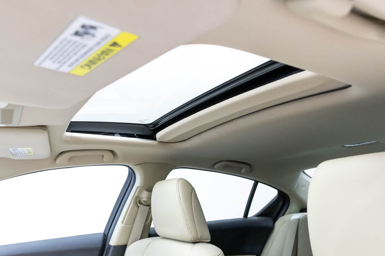 2018 Acura ILX w/Premium Pkg