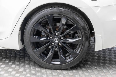 2021 Nissan Maxima SR