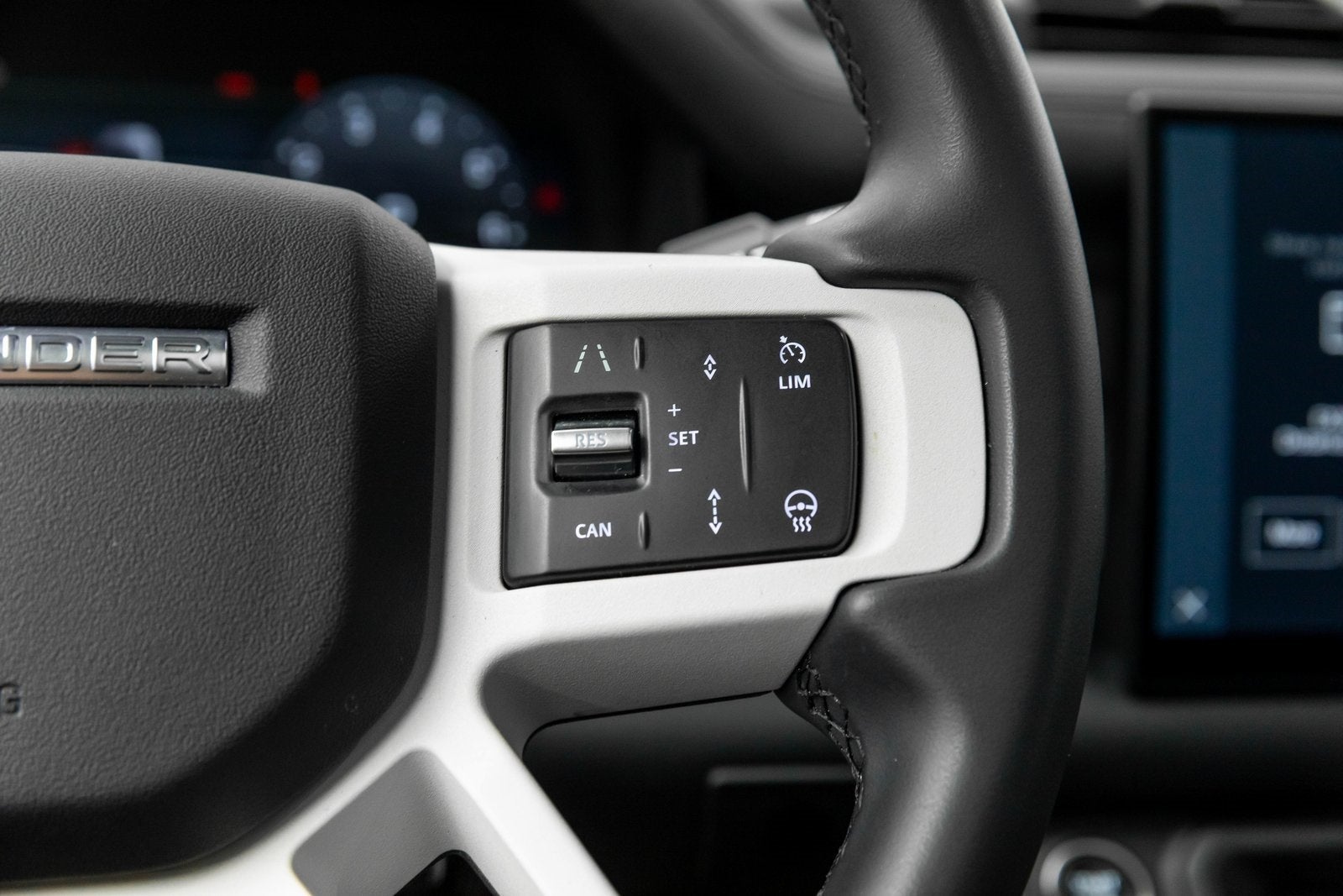 2025 Land Rover Defender S