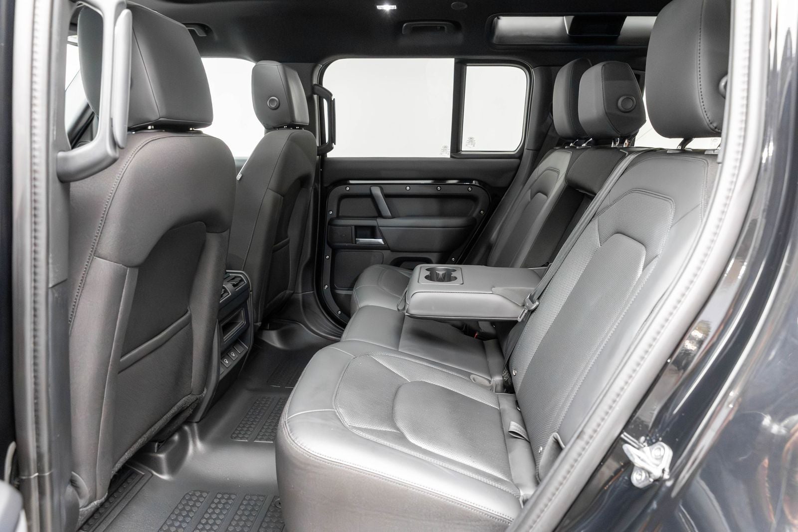 2025 Land Rover Defender S