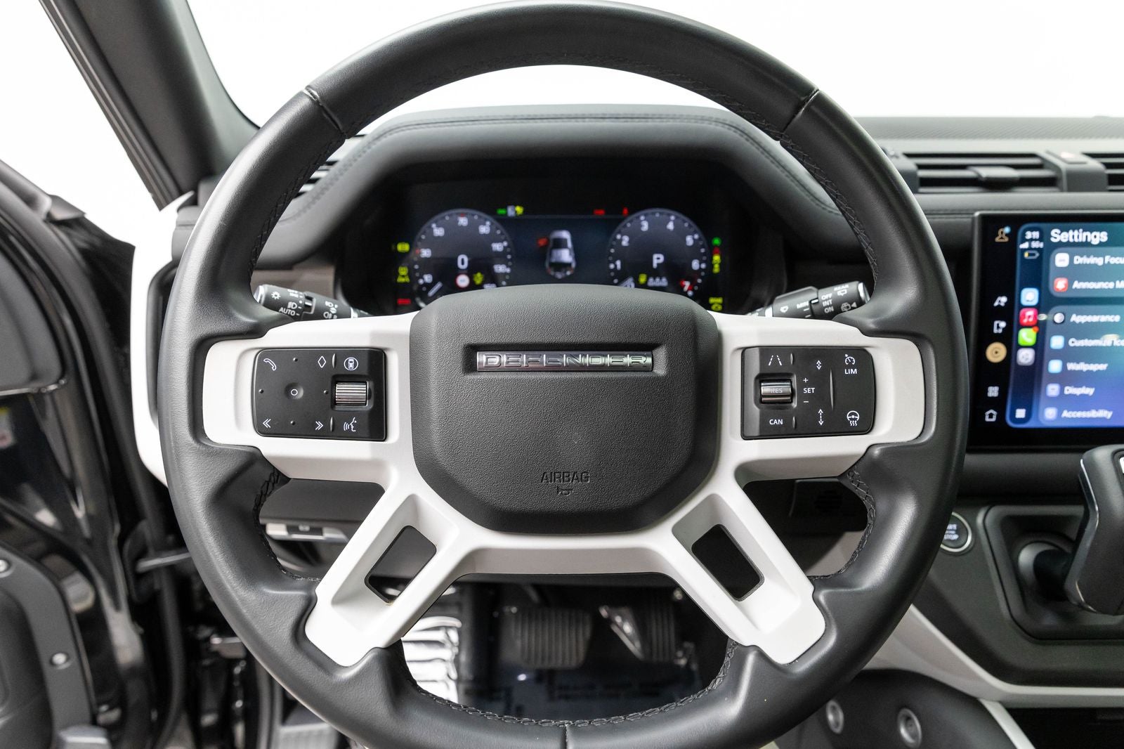 2025 Land Rover Defender S