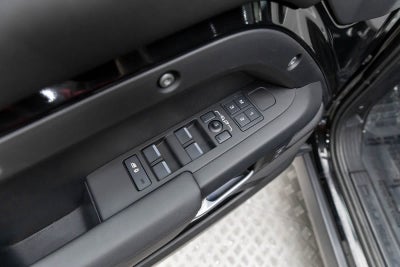 2025 Land Rover Defender S