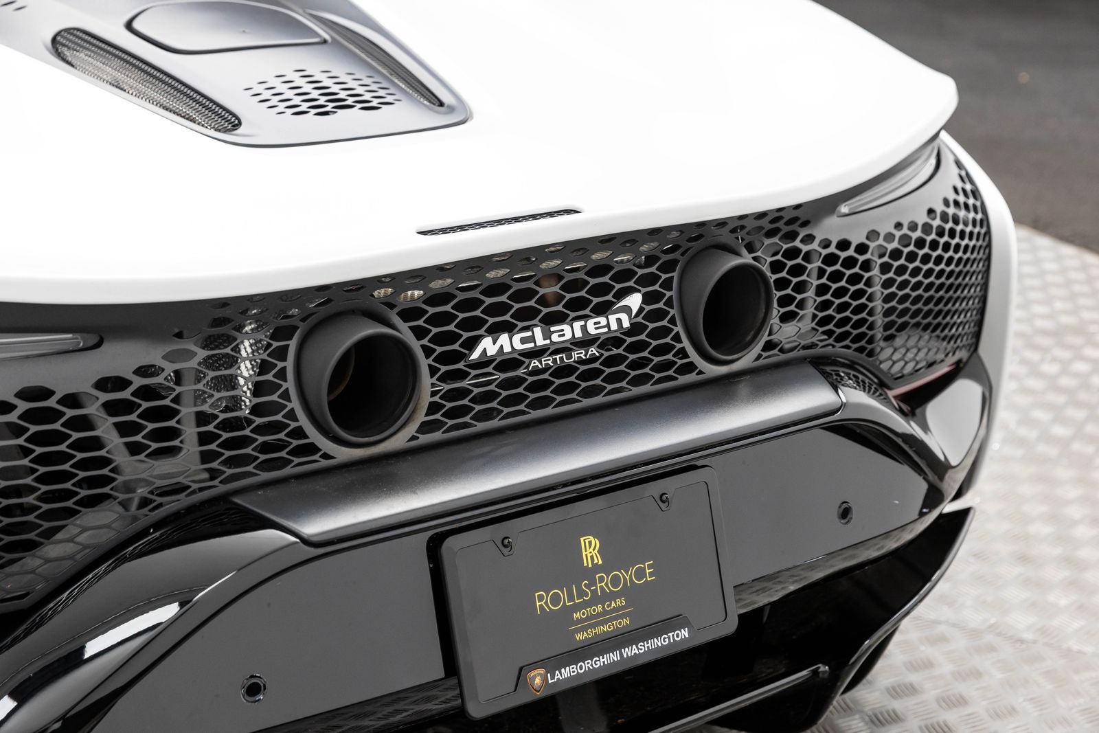2023 McLaren Artura Coupe
