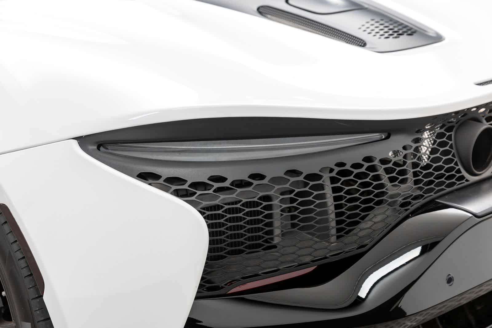 2023 McLaren Artura Coupe