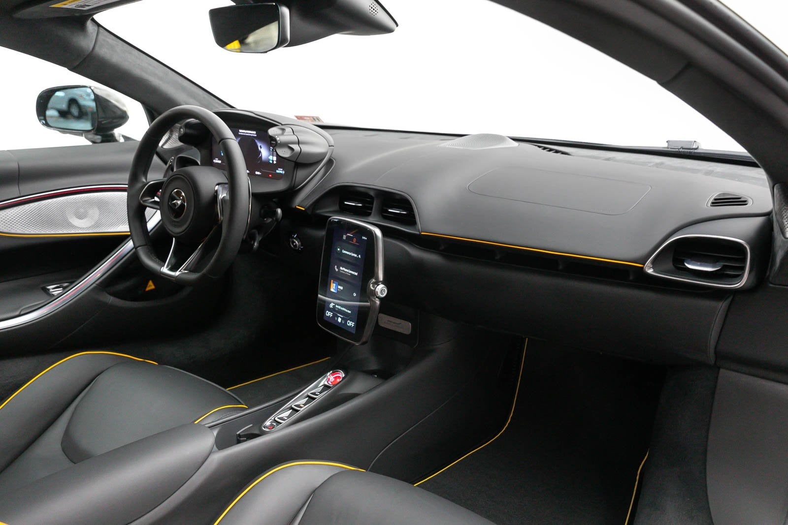 2023 McLaren Artura Coupe