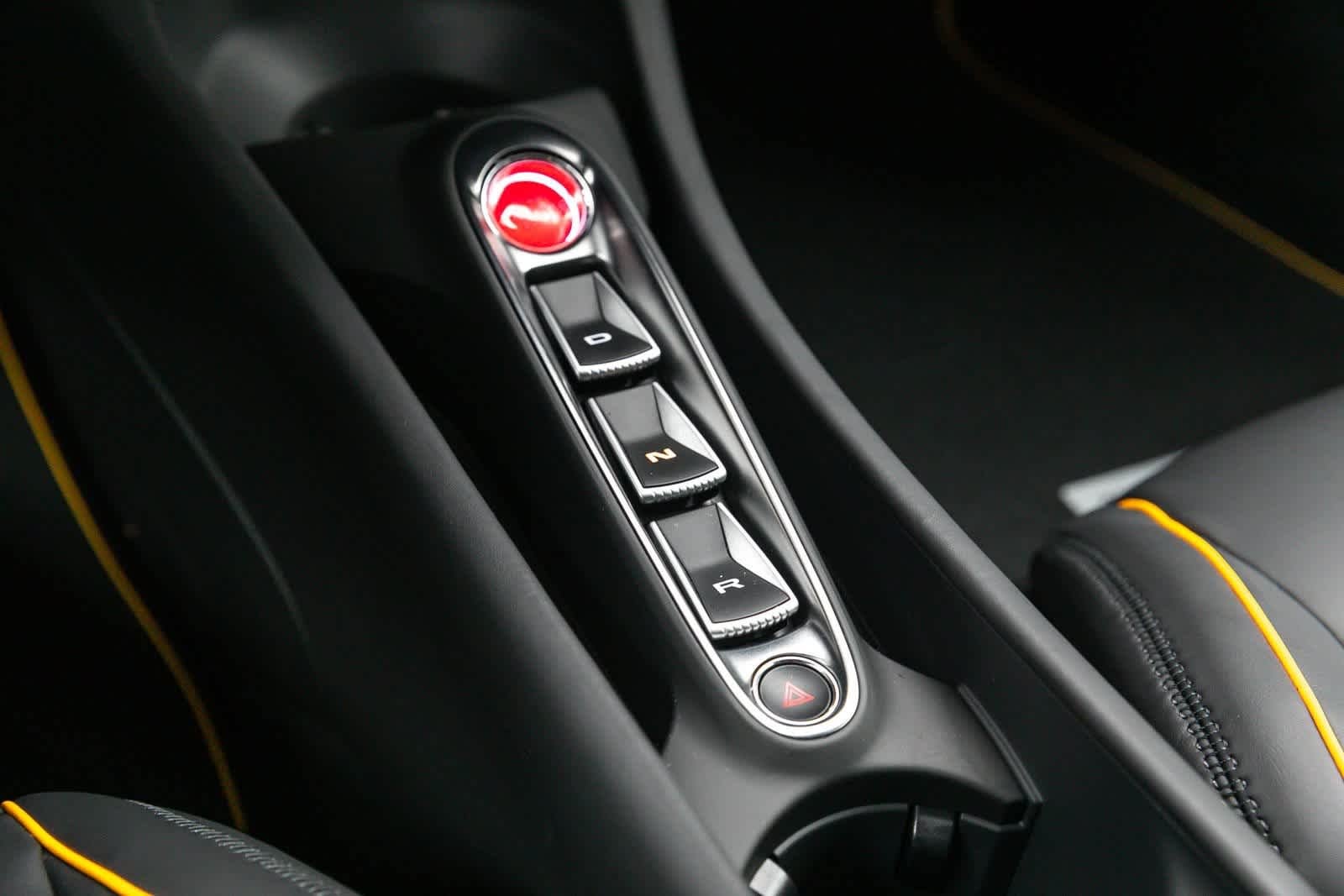 2023 McLaren Artura Coupe