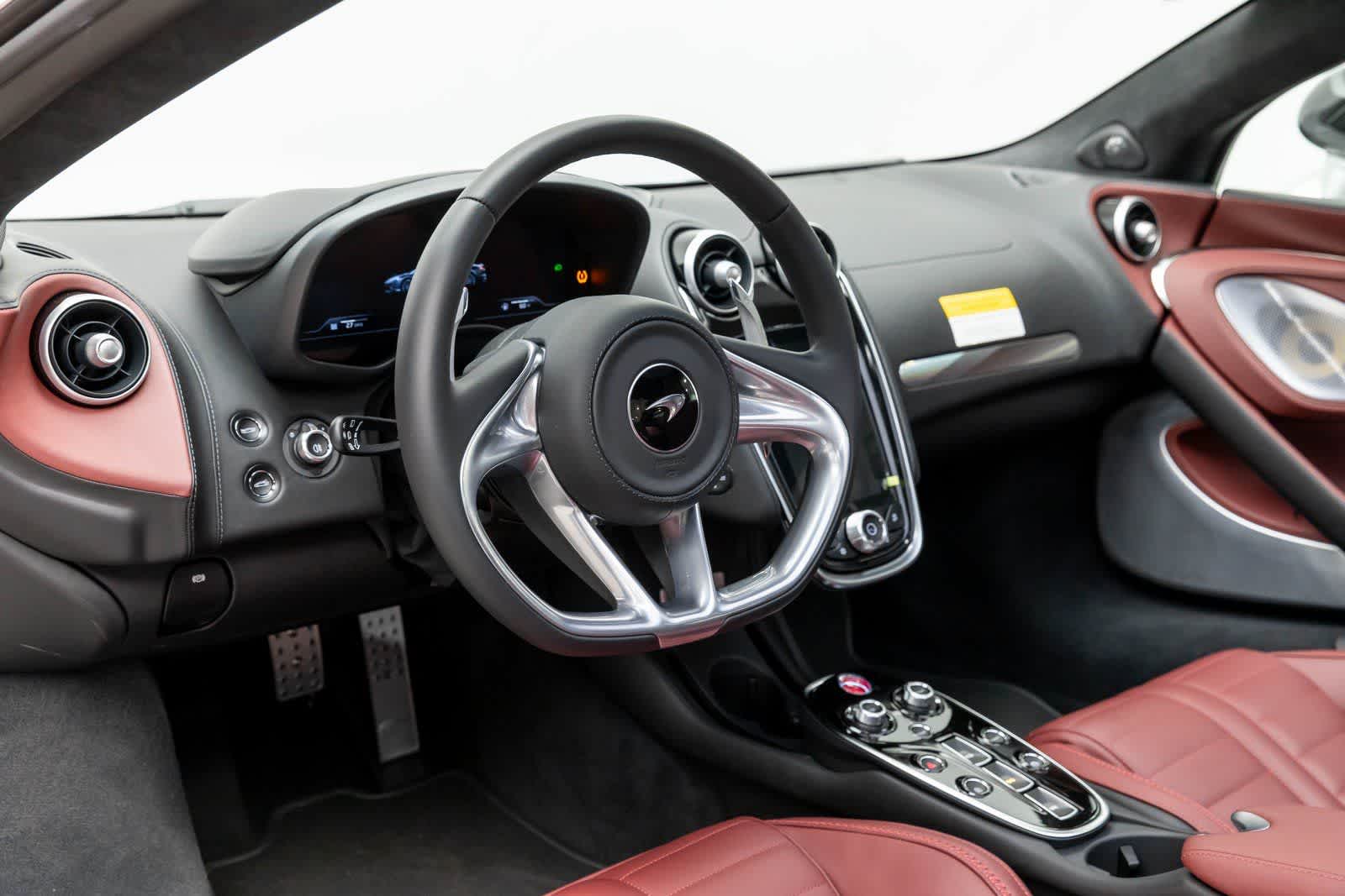 2025 McLaren GTS Coupe