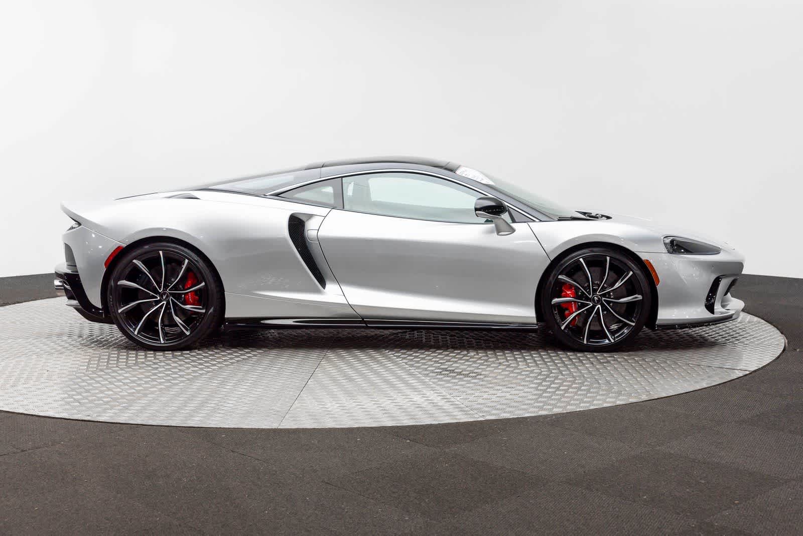 2025 McLaren GTS Coupe