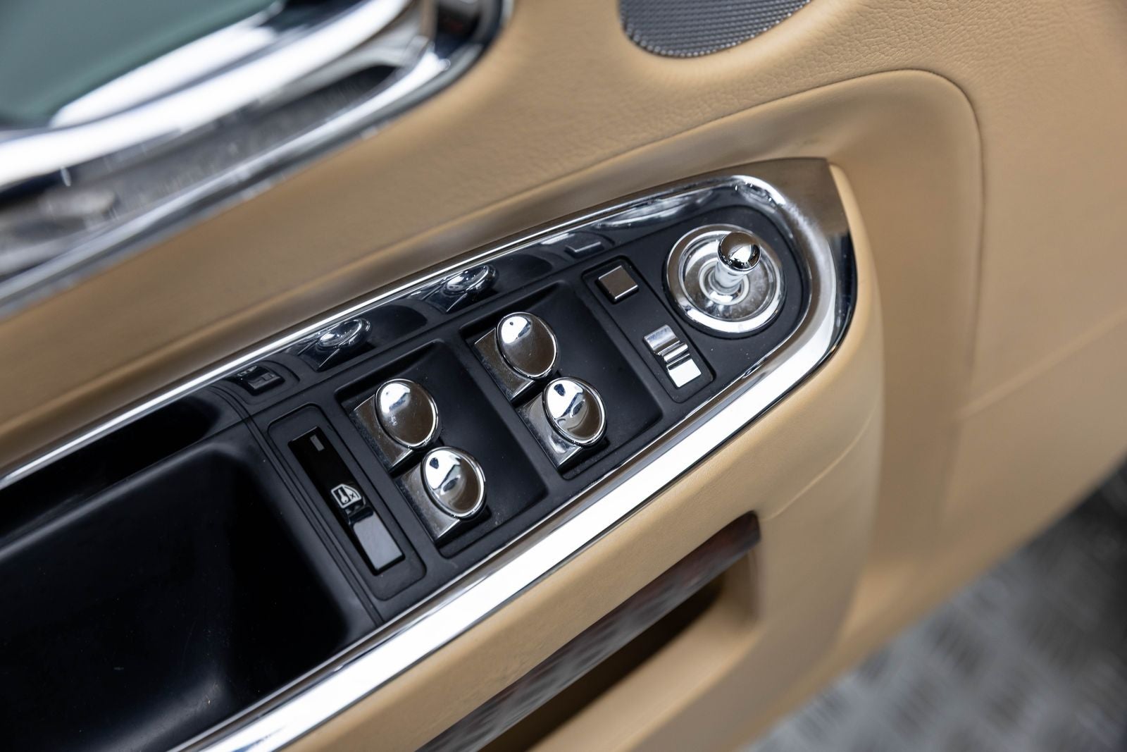 2011 Rolls-Royce Ghost 4dr Sdn