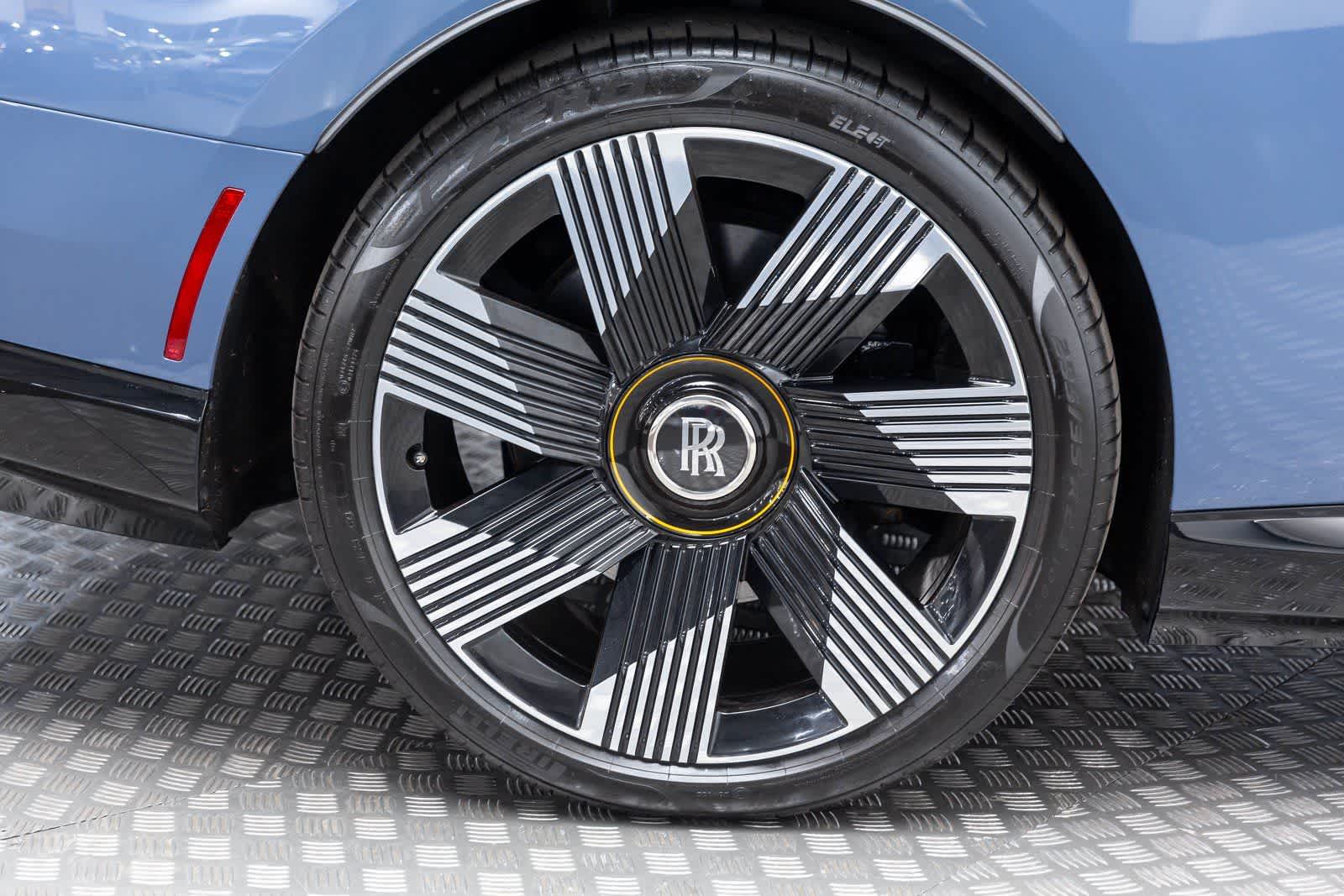 2024 Rolls-Royce Spectre Coupe