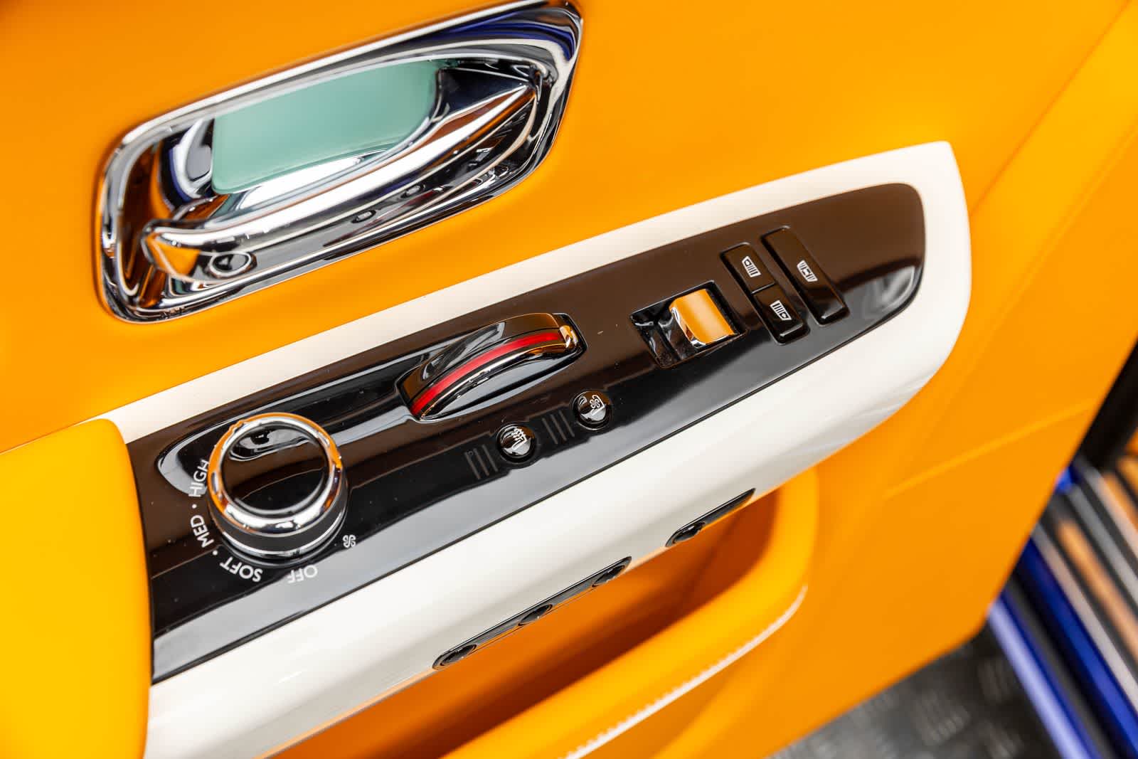 2023 Rolls-Royce Phantom Sedan