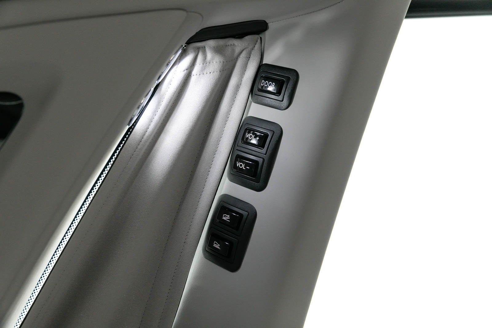 2024 Rolls-Royce Phantom Plantino