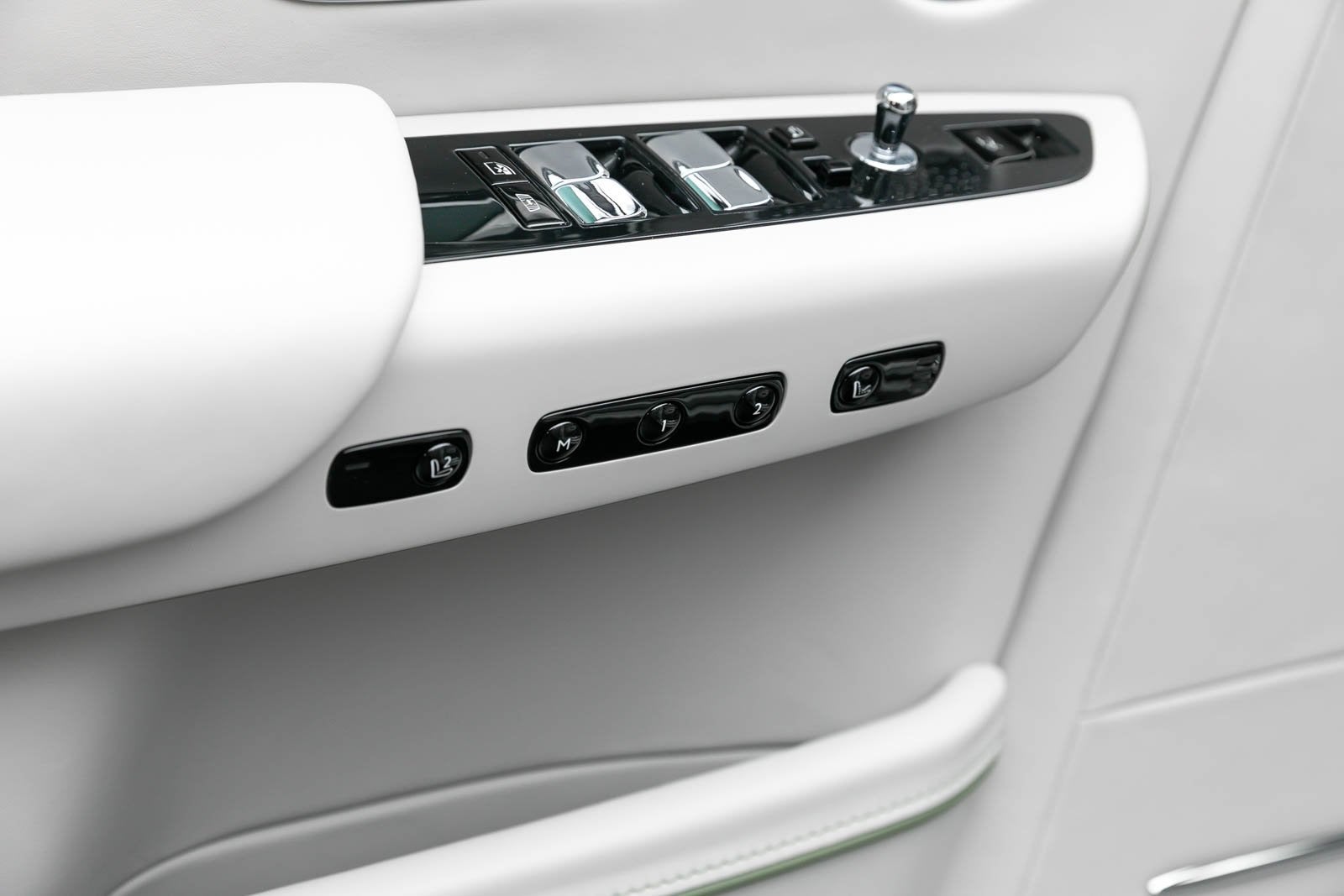 2024 Rolls-Royce Phantom Plantino