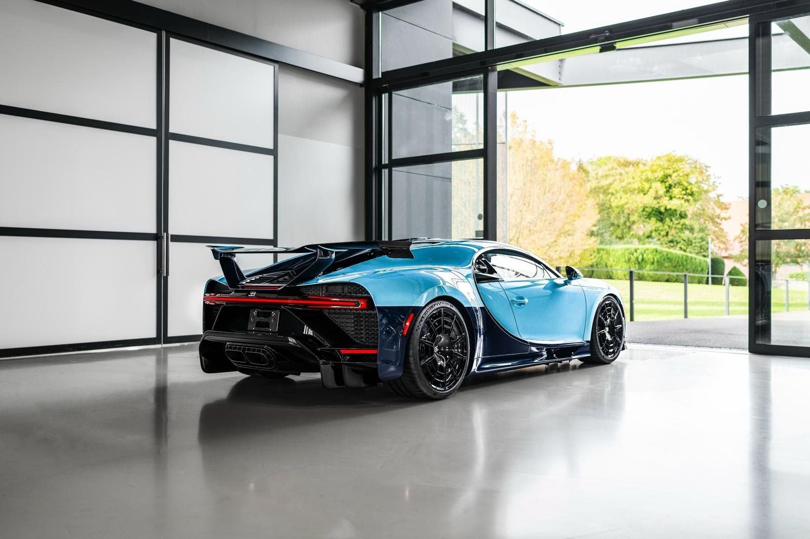 2023 Bugatti Chiron Pure Sport