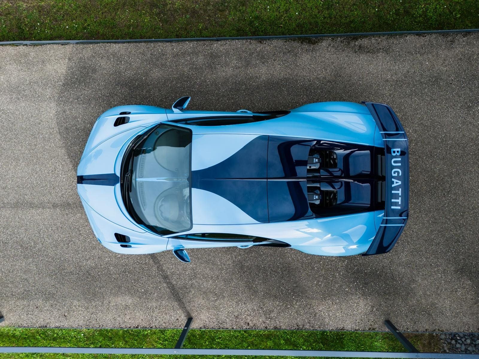 2023 Bugatti Chiron Pure Sport