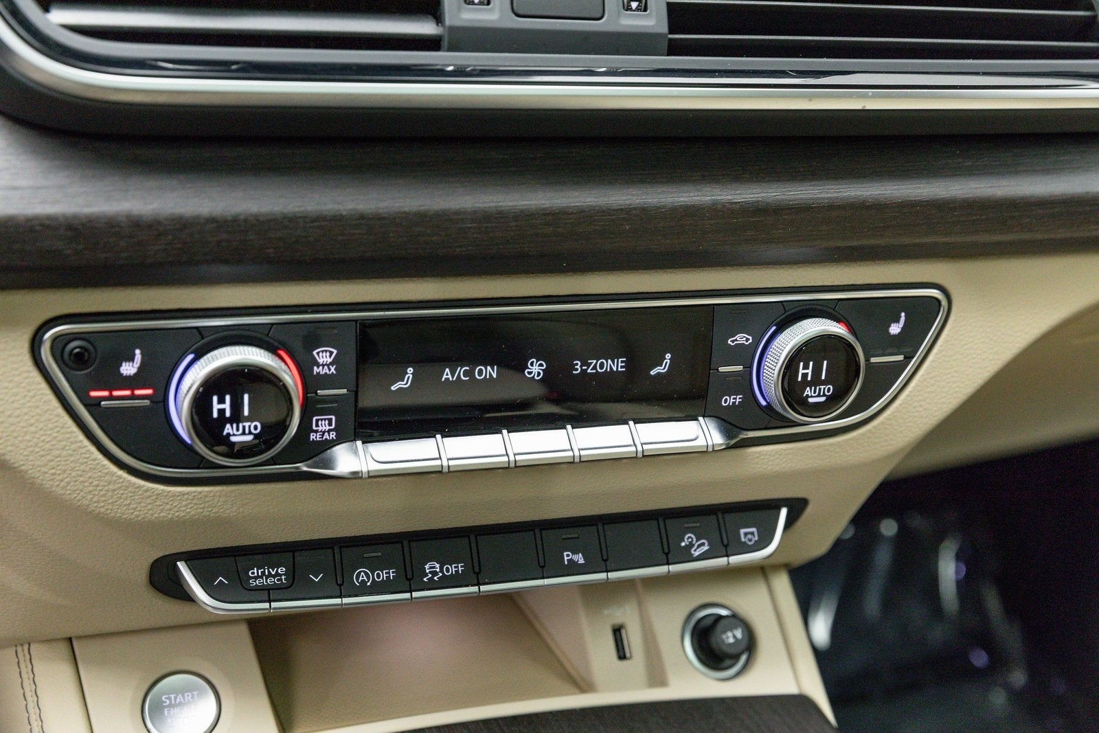 2024 Audi Q5 S line Premium Plus