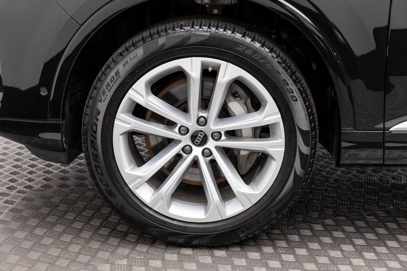 2025 Audi Q7 Premium Plus