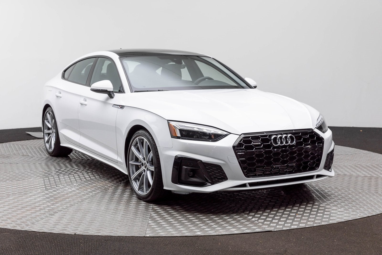 2025 Audi A5 Sportback S line Premium