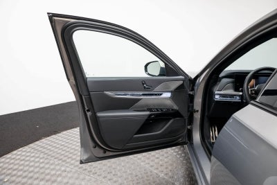 2024 BMW 7 Series 760i xDrive