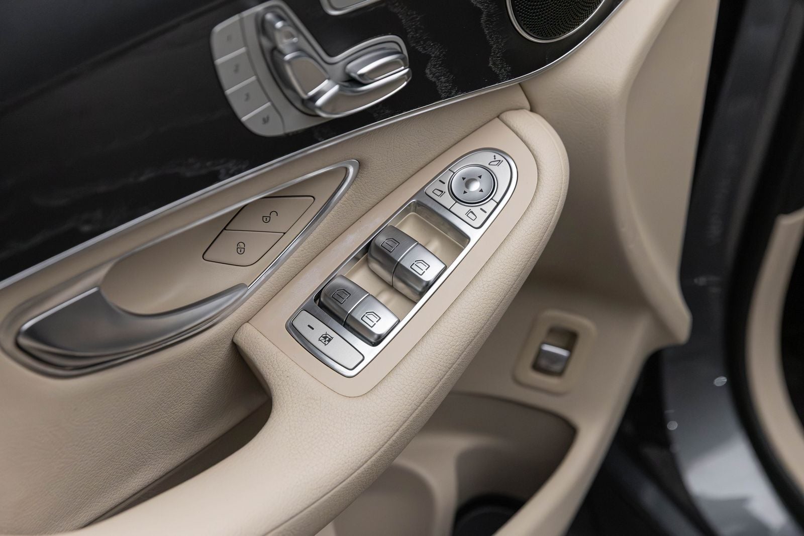 2018 Mercedes-Benz GLC 300 GLC 300