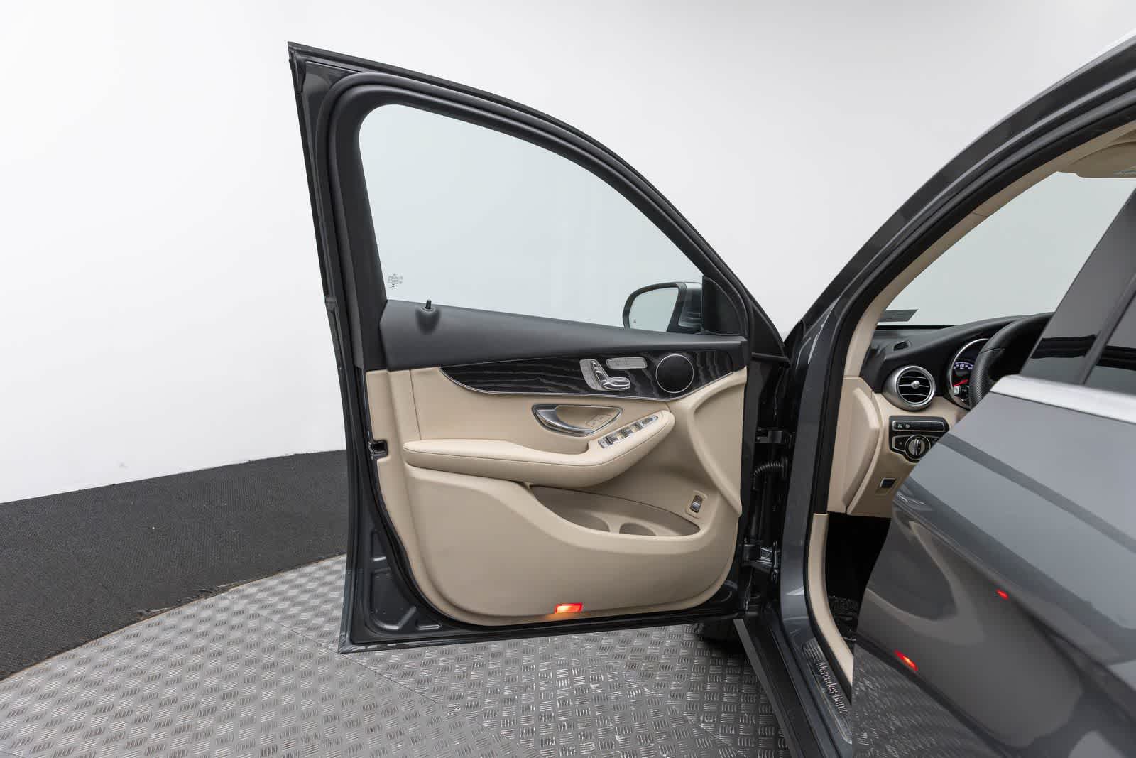 2018 Mercedes-Benz GLC 300 GLC 300