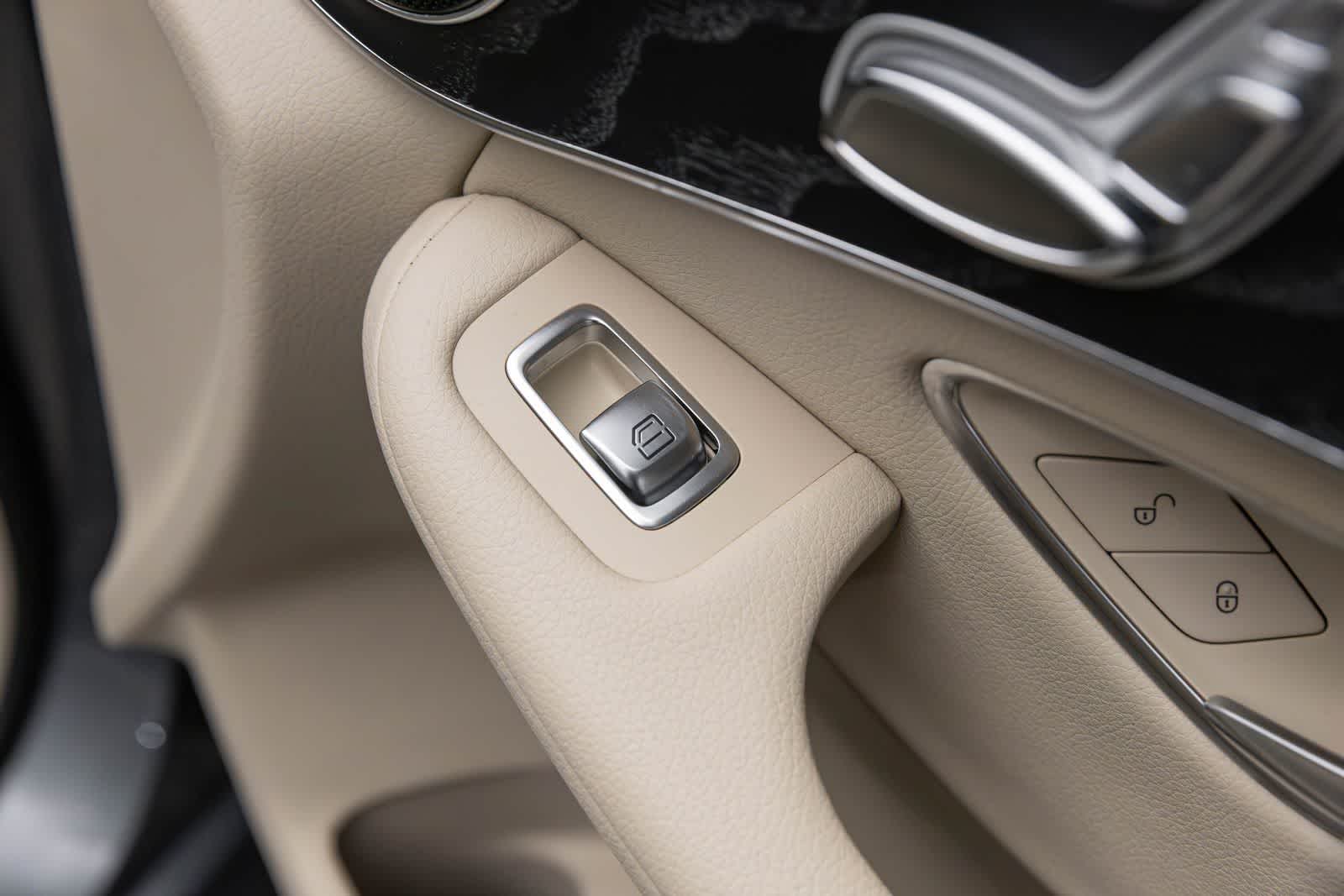 2018 Mercedes-Benz GLC 300 GLC 300