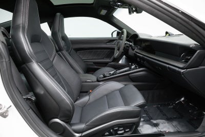 2025 Porsche 911 Carrera 4 GTS