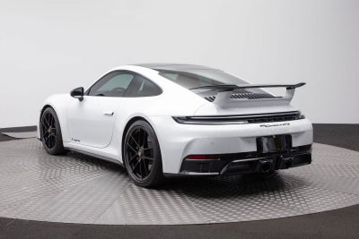 2025 Porsche 911 Carrera 4 GTS
