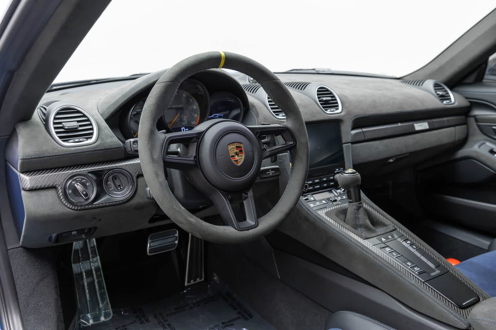 2025 Porsche 718 Cayman GT4 RS