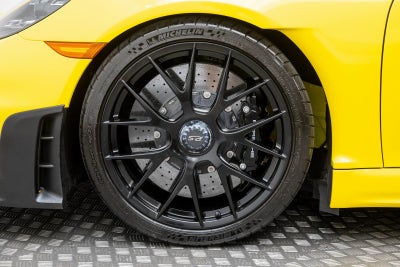 2024 Porsche 718 Cayman GT4 RS