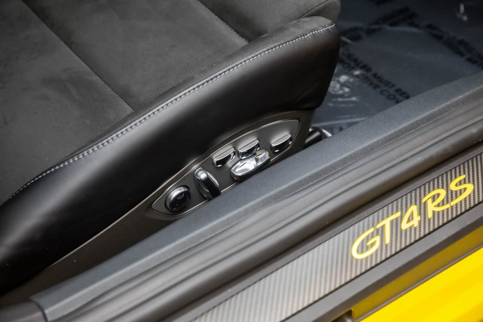 2024 Porsche 718 Cayman GT4 RS