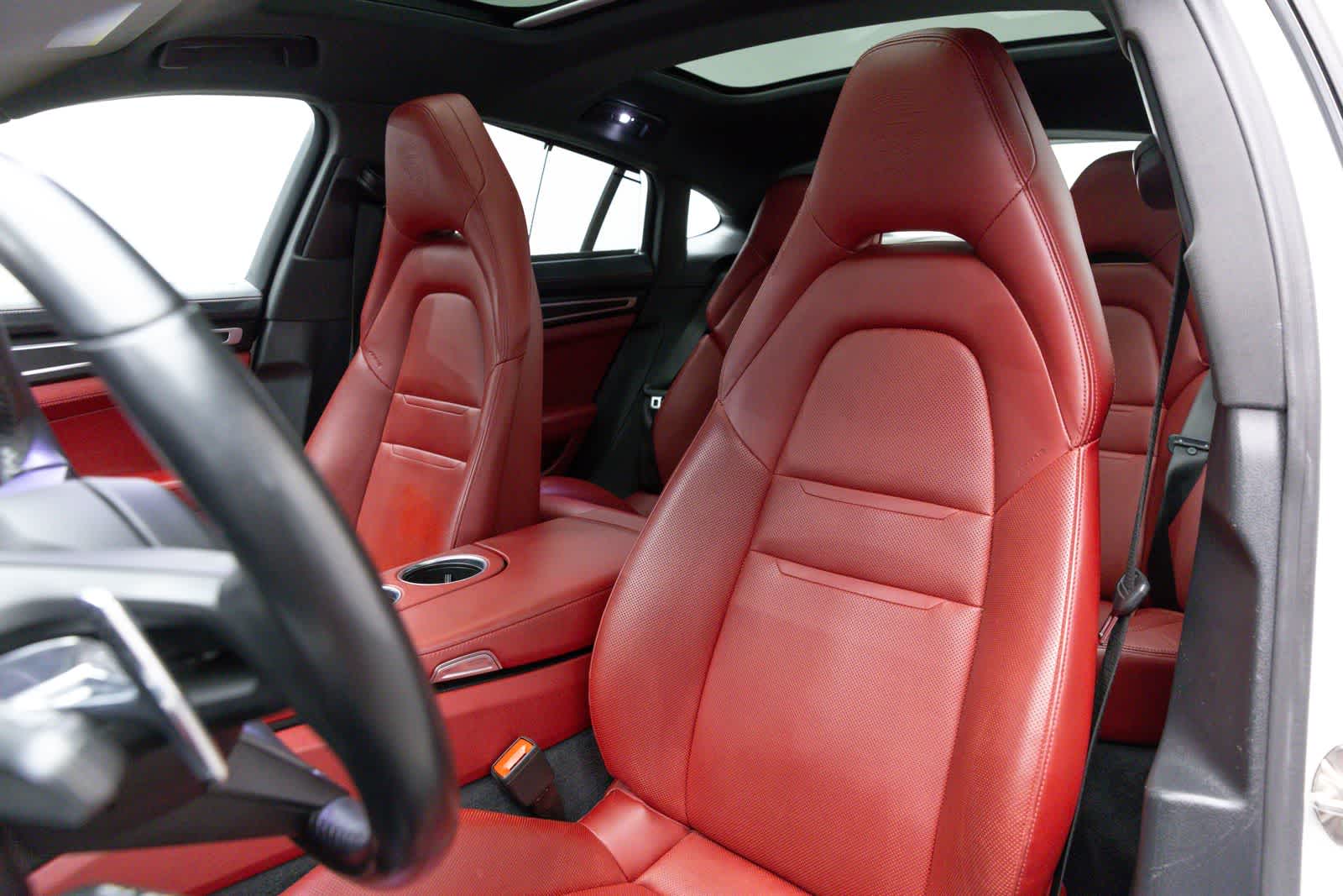 2023 Porsche Panamera 4