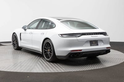 2023 Porsche Panamera 4