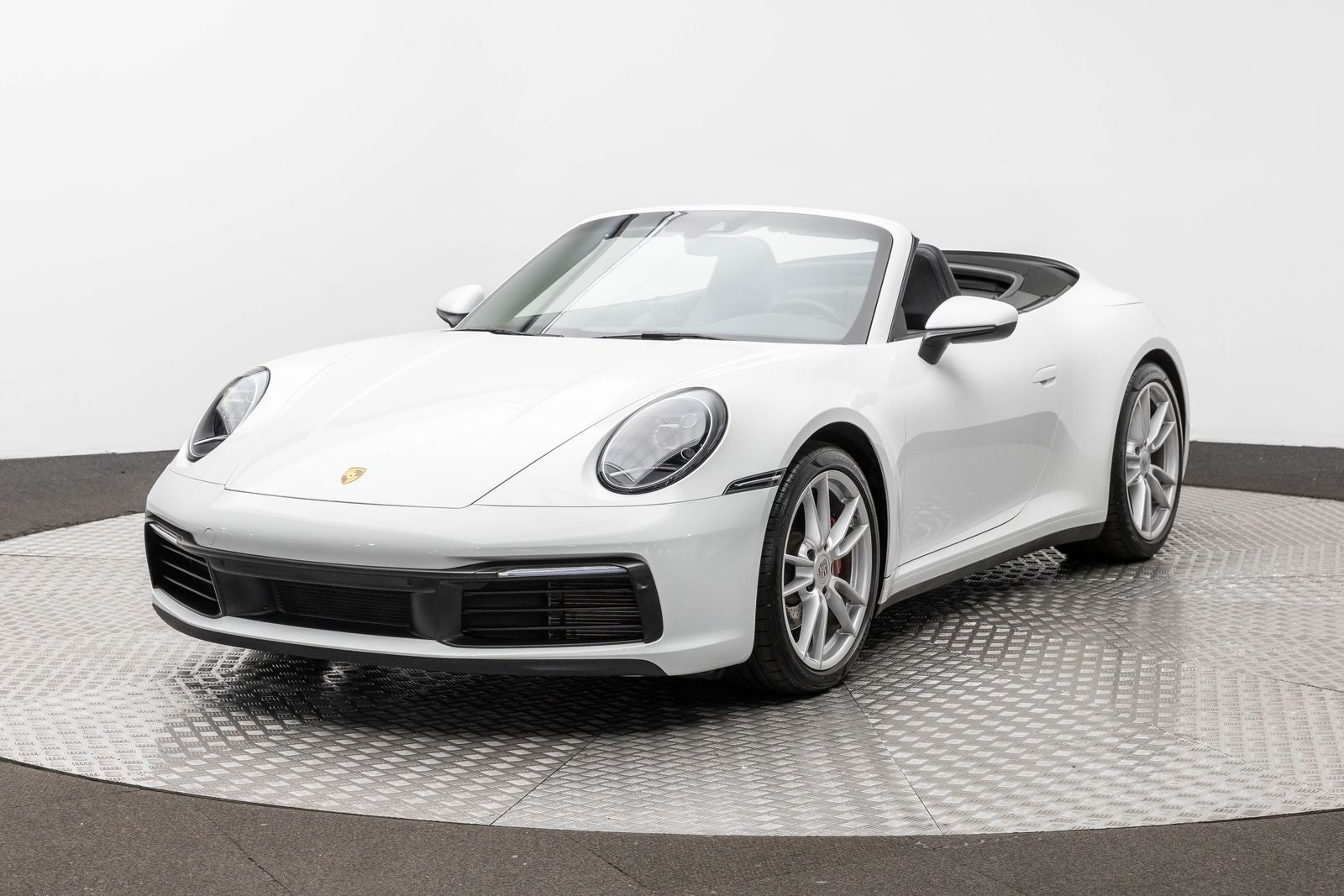 2020 Porsche 911 Carrera
