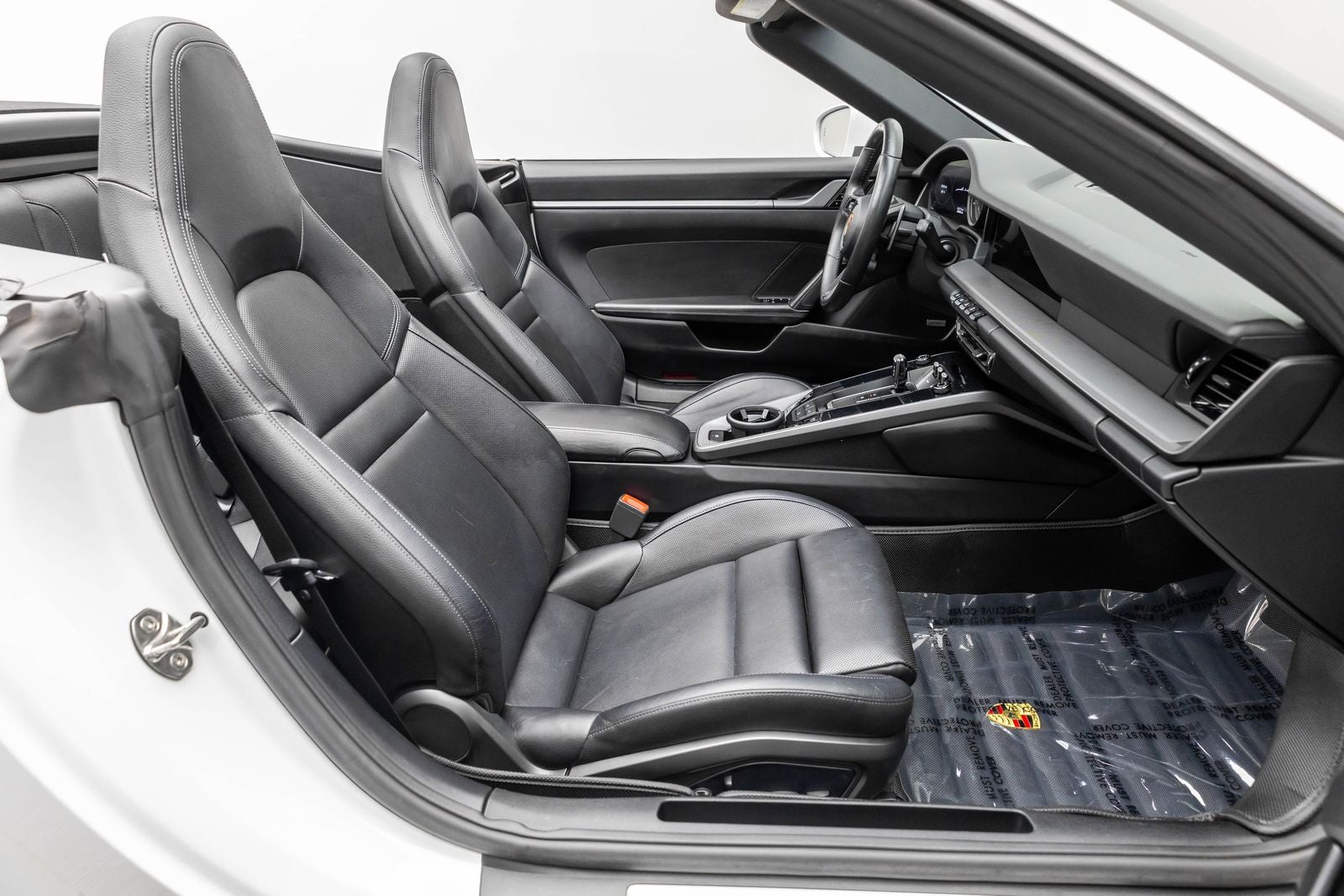 2020 Porsche 911 Carrera